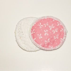 Reusable Makeup Remover Pads Pink w/ White Bows Pattern (set of 10)